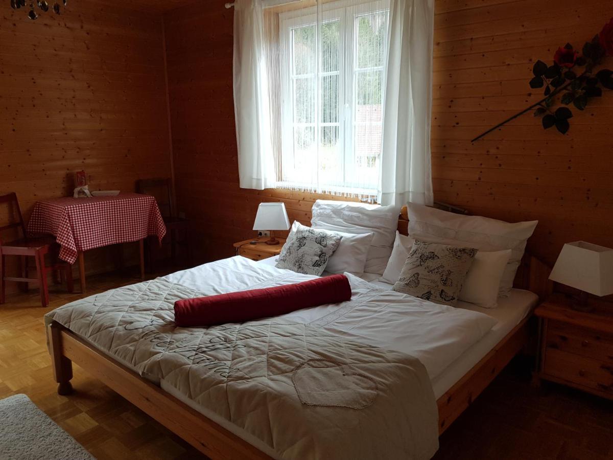 Feriendomizil Wetzelberger Apartment Monichwald ภายนอก รูปภาพ